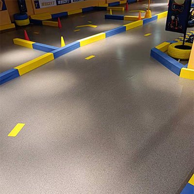 广东优彩定制地板——室内卡丁车地胶